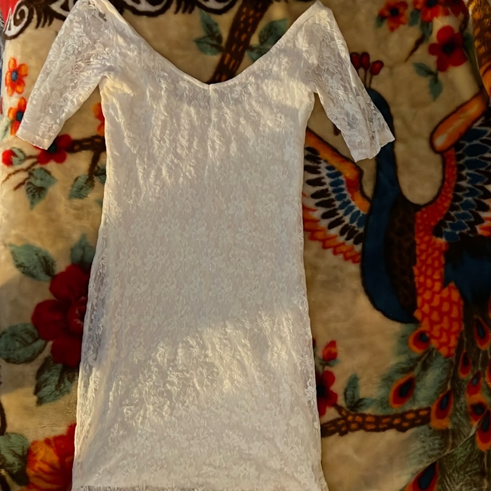 Pimkie dress size small white floral lace design half sleeve with lining